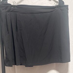 Avia Black Mini Skirt